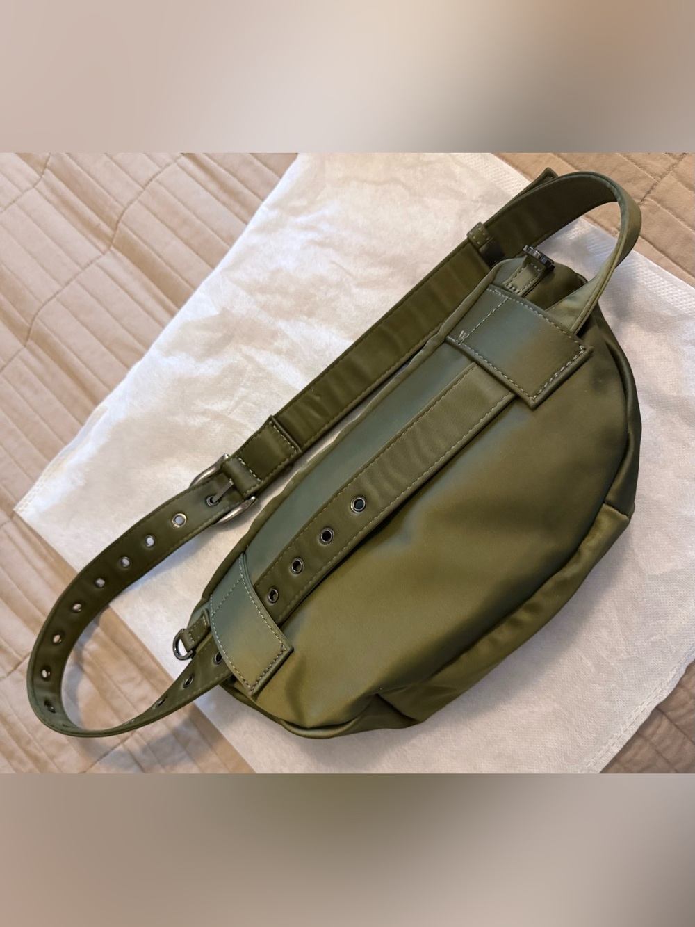 Olive Green Women's Crossbody Belt Bag with Adjustable Strap - Picture 7 of 8